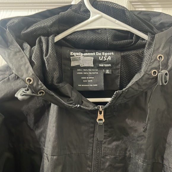 Mens hooded windbreaker - Picture 3 of 13